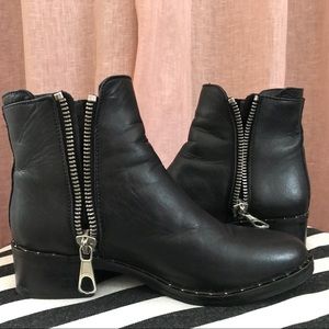 Steve Madden LANNA Stud Boot